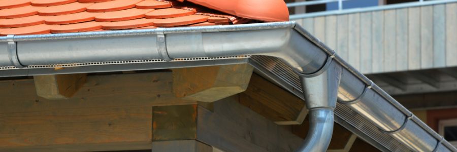 Steel Gutters: Strength and Reliability